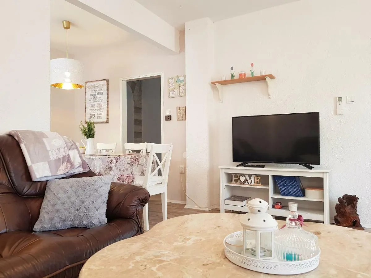 Rijeka Holiday Home Krasica